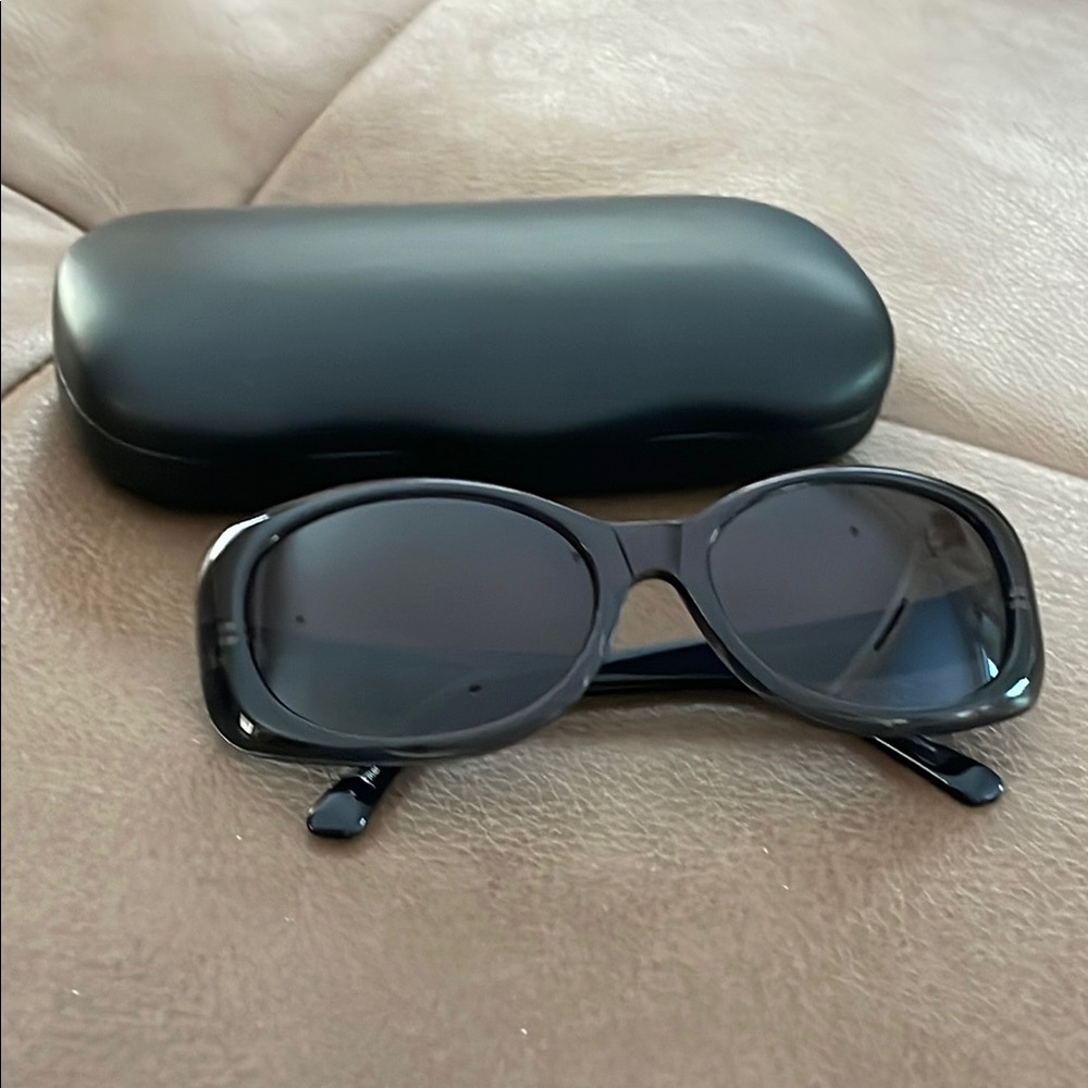Elle Black Sunglasses with Black Case